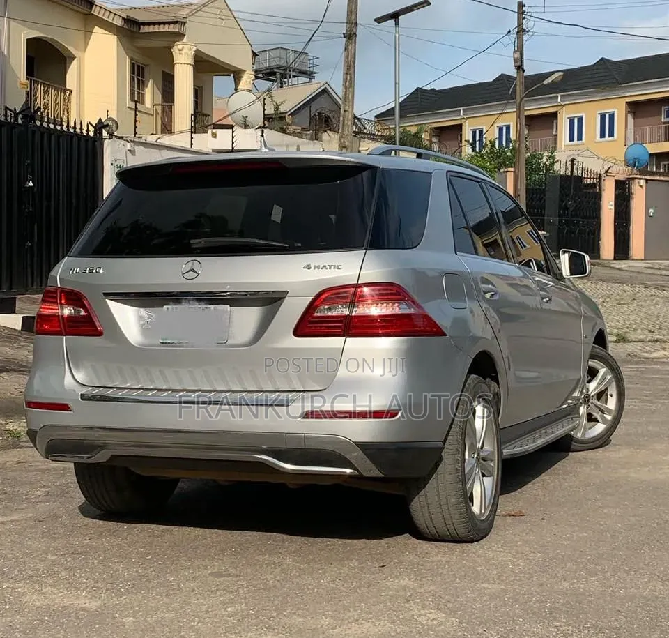 Mercedes-Benz M Class 2012 Silver