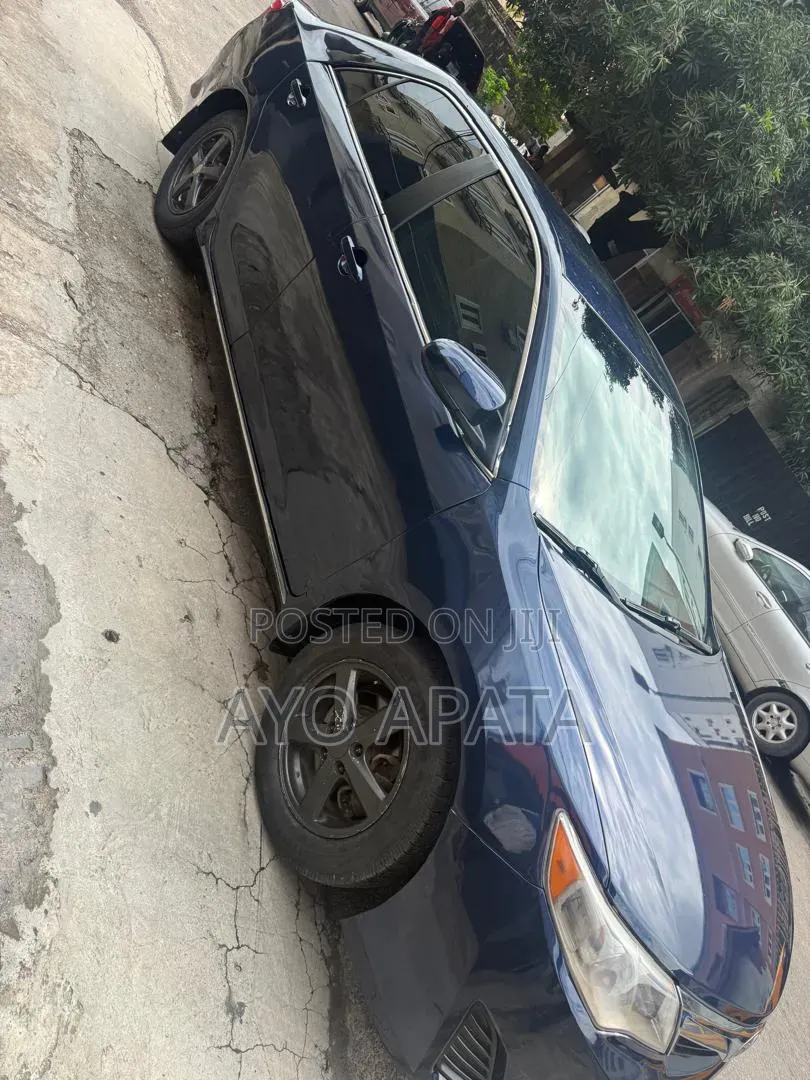 Toyota Camry 2014 Blue