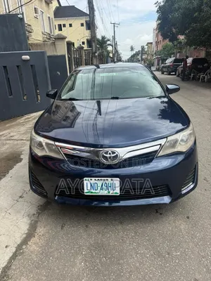 Toyota Camry 2014 Blue