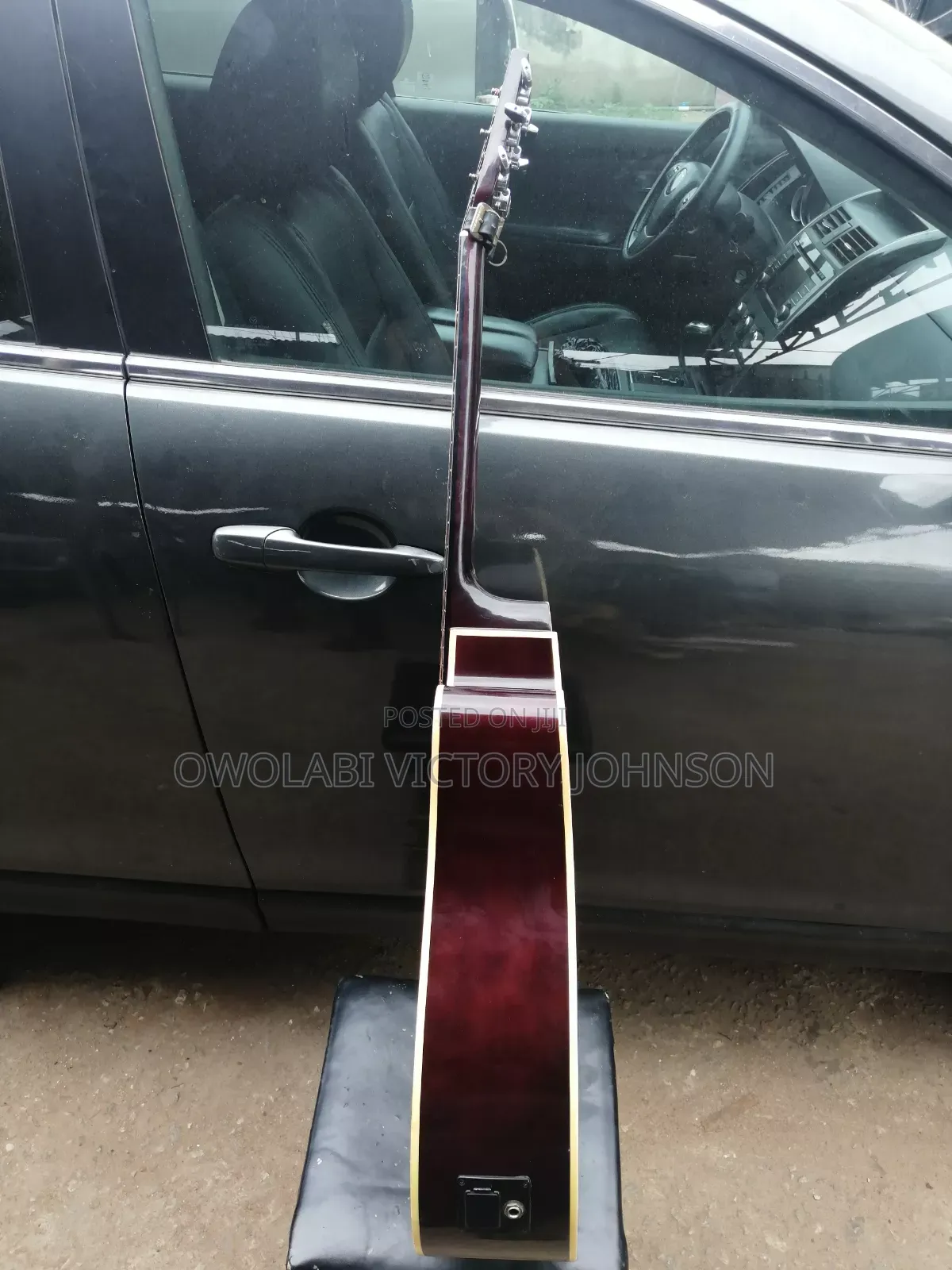 Semi Acoustic Guitar