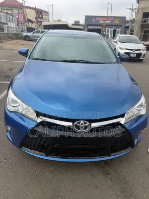 Toyota Camry SE 4dr Sedan (2.5L 4cyl 6A) 2017 Blue