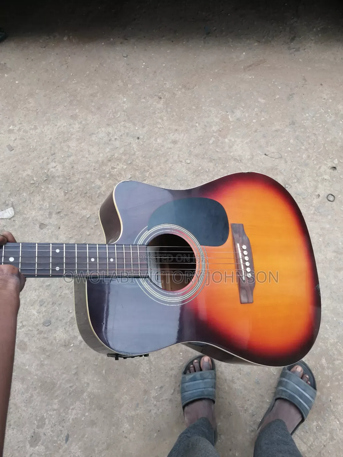 Semi Acoustic Guitar