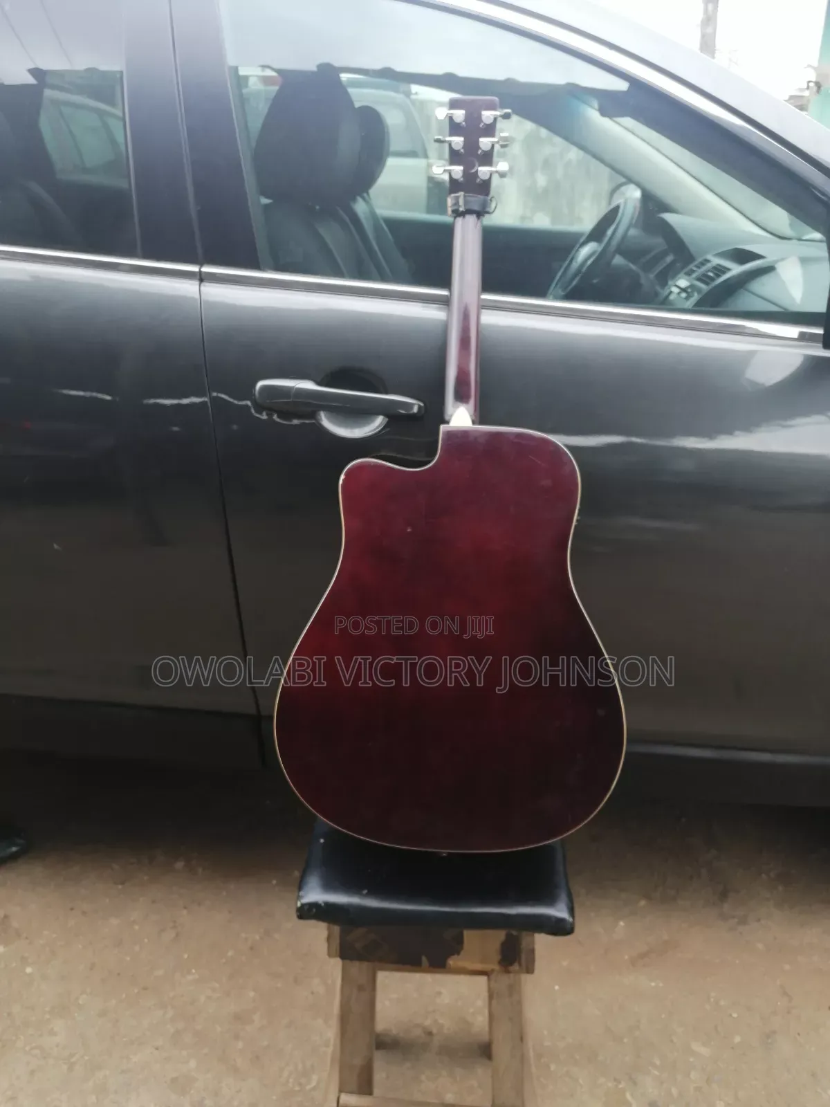 Semi Acoustic Guitar
