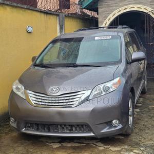 Toyota Sienna 2013 Gray