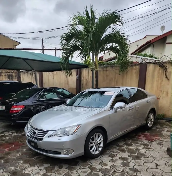 Lexus ES 350 2012 Silver