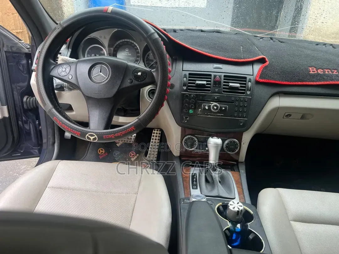 Mercedes-Benz C300 2009