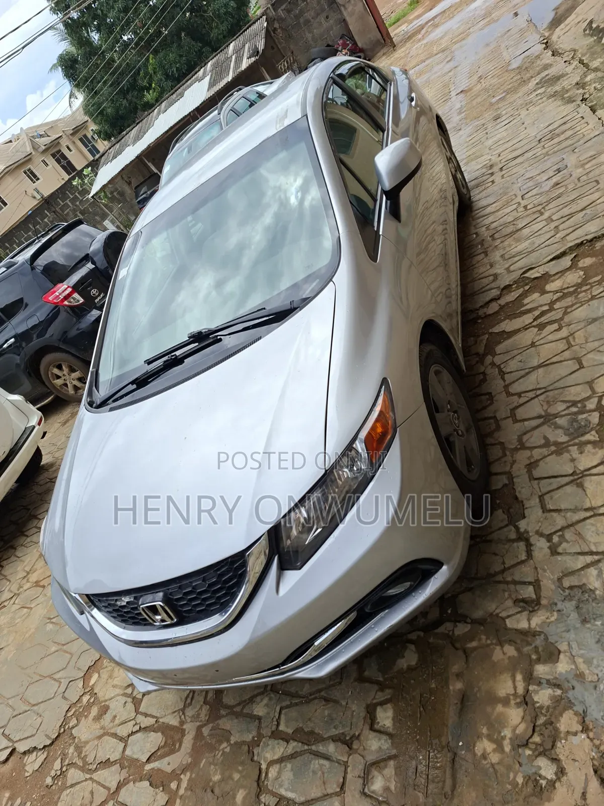 Honda Civic 1.8 5 Door Automatic 2012 Silver