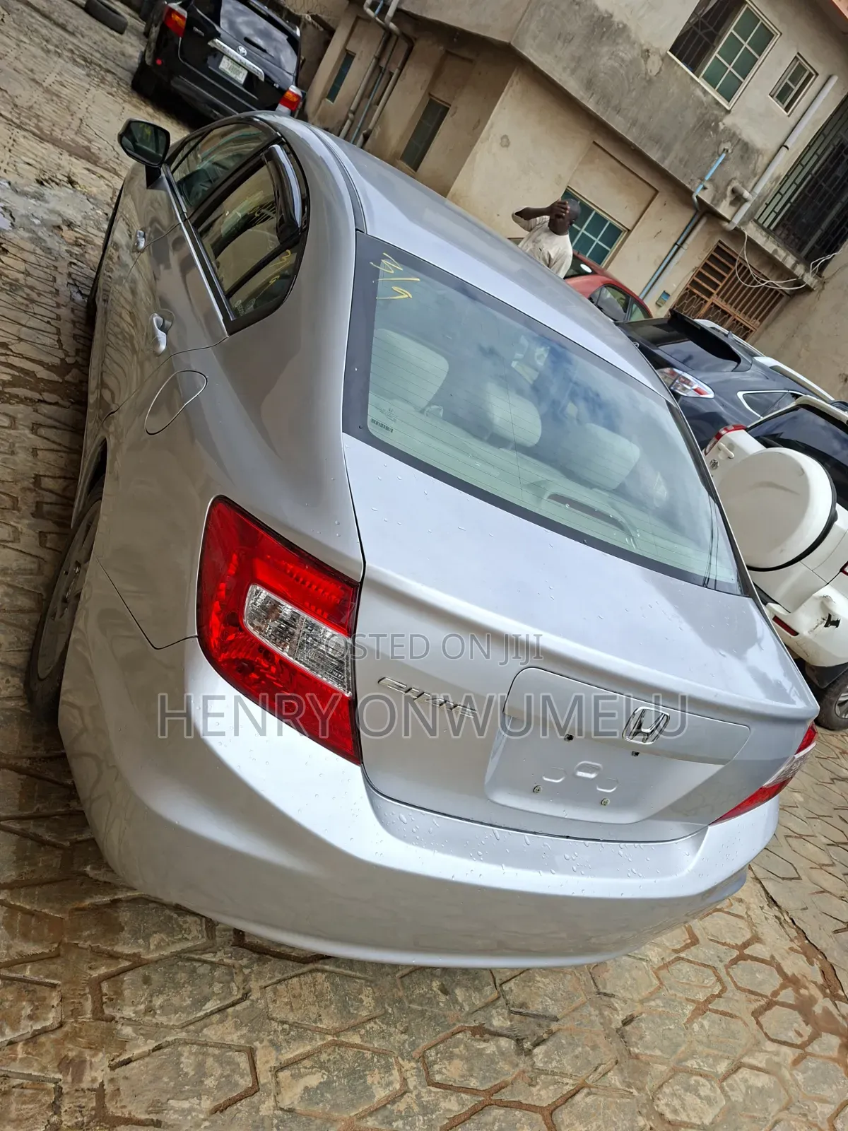 Honda Civic 1.8 5 Door Automatic 2012 Silver