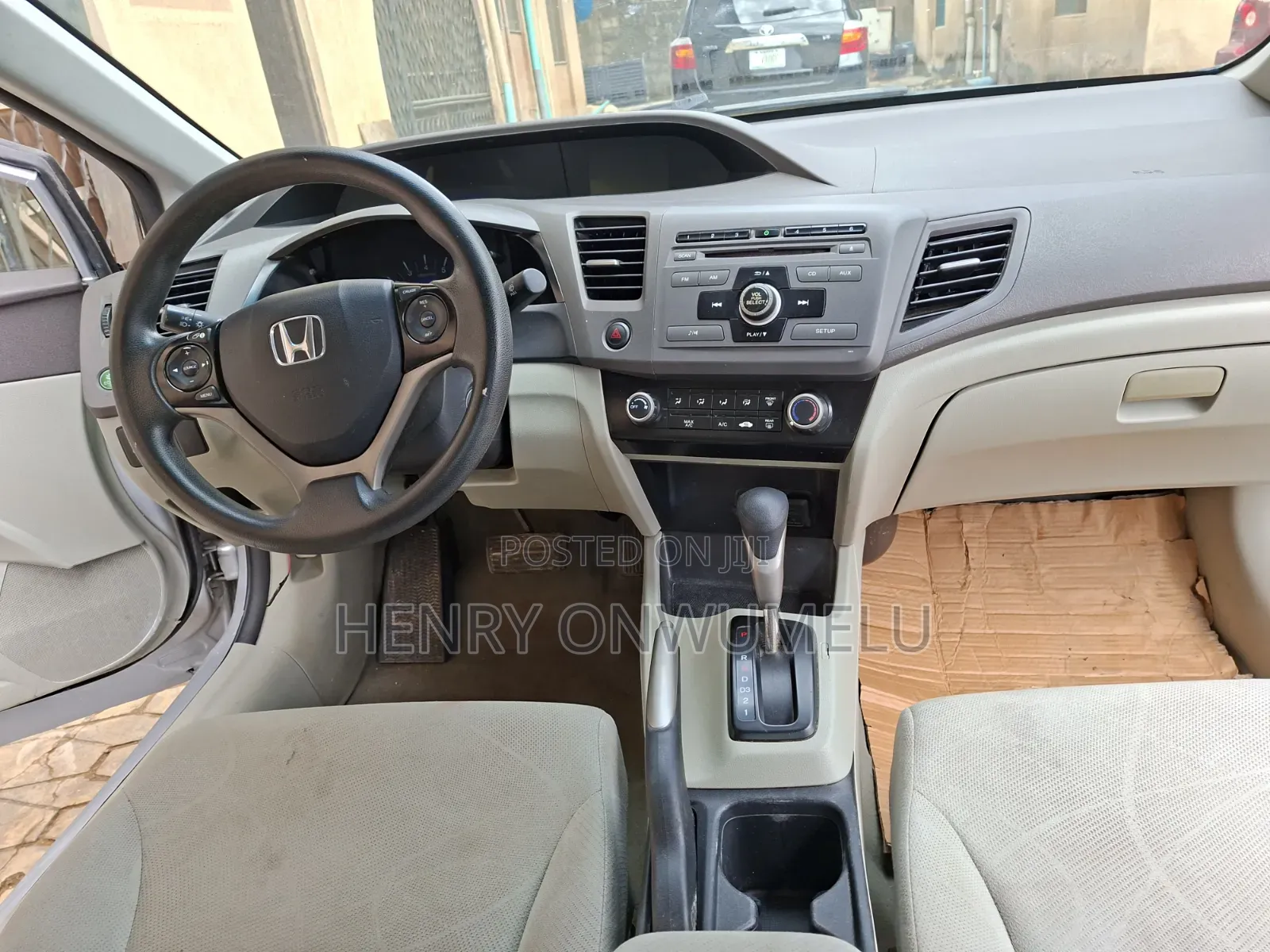 Honda Civic 1.8 5 Door Automatic 2012 Silver