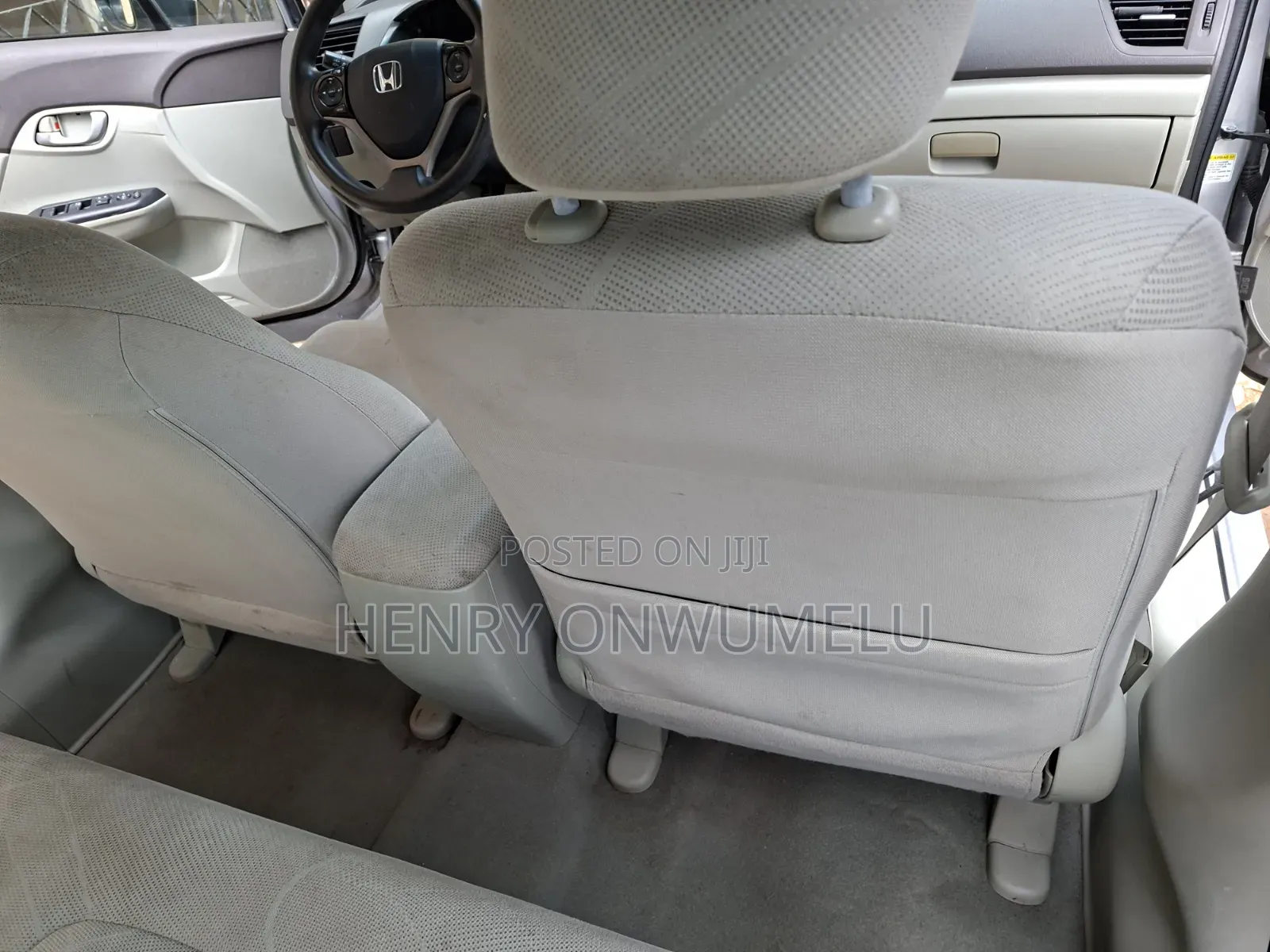 Honda Civic 1.8 5 Door Automatic 2012 Silver