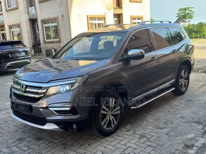 Honda Pilot Elite 4dr AWD (3.5L 6cyl 9A) 2016 Gray