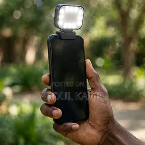 >Rechargeable Mini Clip LED Light - 3 Colors, Phone Selfie Fill Light