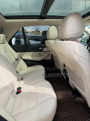 Mercedes-Benz GLE-Class 2023 White