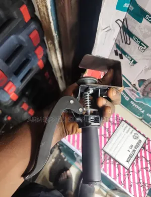 Drawer Front Installation Clamp