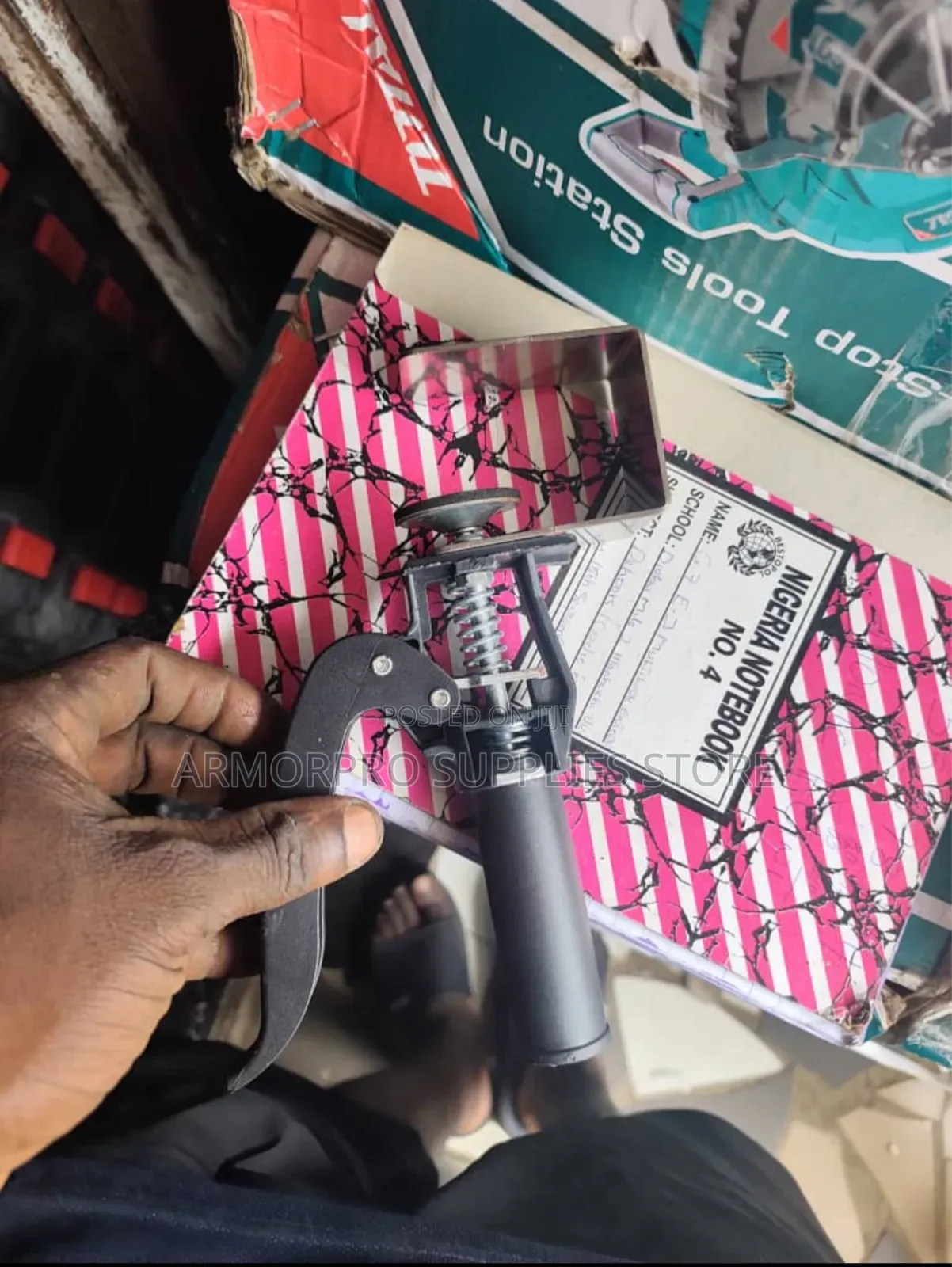 Drawer Front Installation Clamp