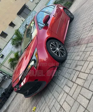 Toyota Corolla 2022 Red