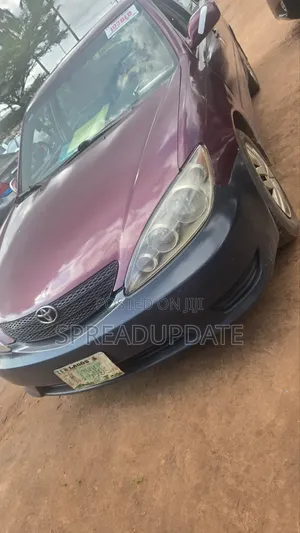 Toyota Camry 2004 Red