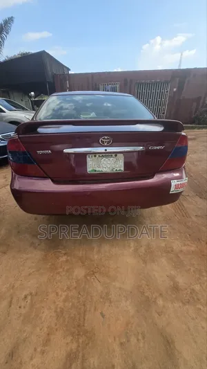 Toyota Camry 2004 Red