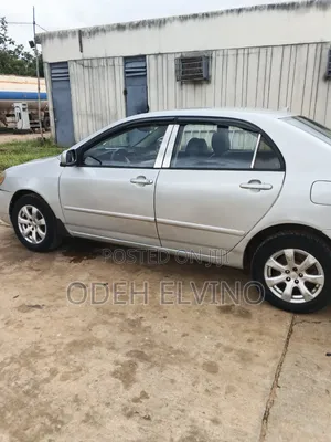 Toyota Corolla 2004 Silver