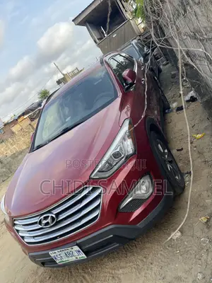Hyundai Santa Fe 2013 Red