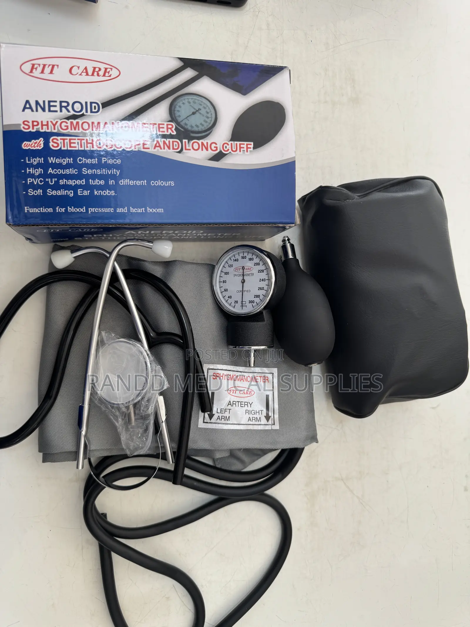 Aneroid Sphygmomanometer With Stethoscope and Long Cuff