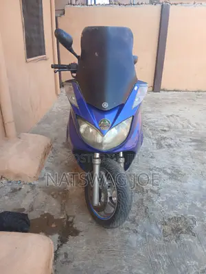 Yamaha Majesty 2015 Blue