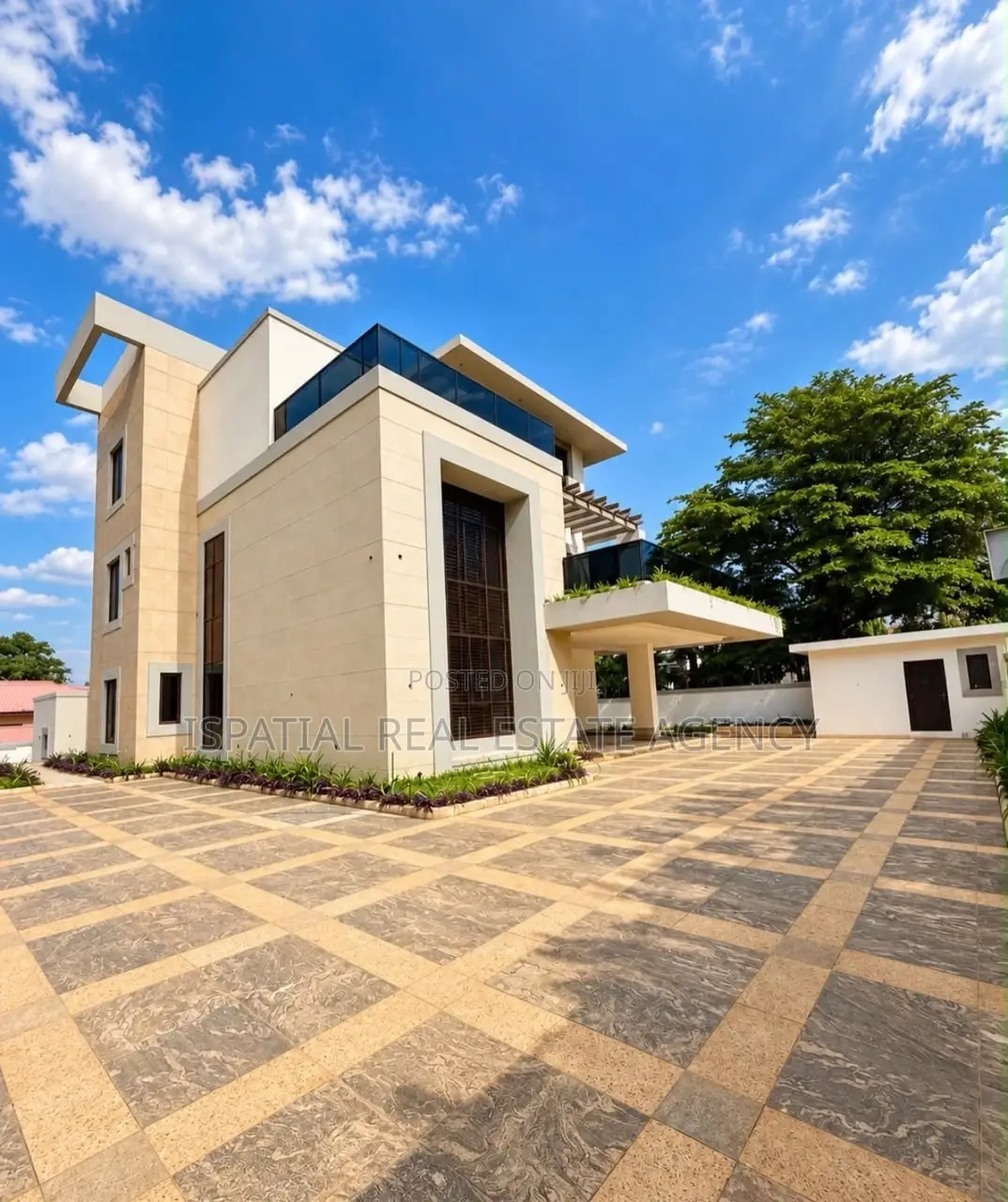 6bdrm Duplex in Maitama for sale