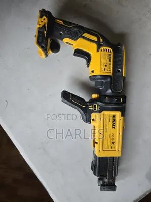 DeWalt DCF620 18V XR Brushless Drywall Screwgun + Collated Attachment