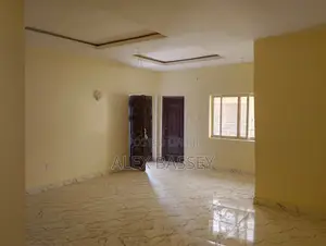 3bdrm Block of Flats in Idu Industrial for rent