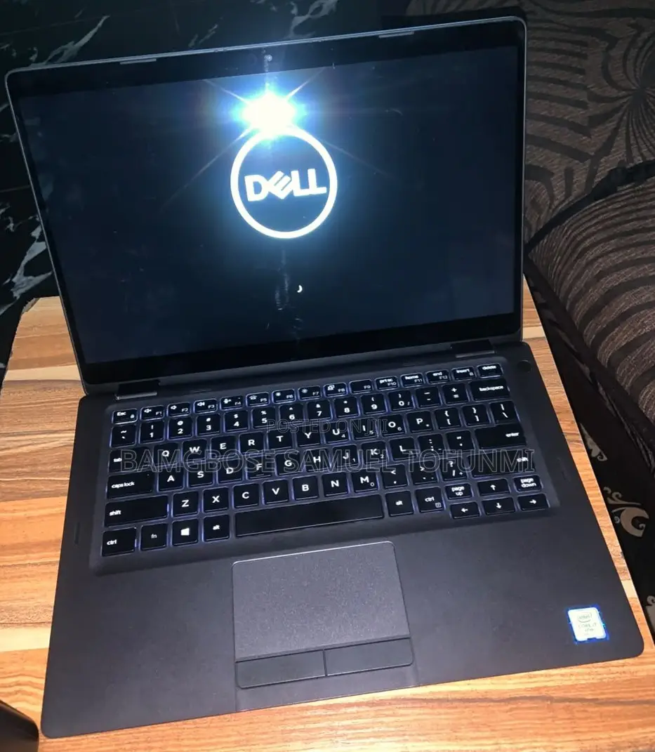 Laptop Dell Latitude 5300 2-in-1 8GB Intel Core i7 SSD 256GB