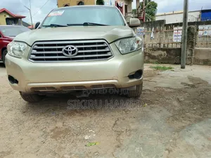 Toyota Highlander 2008 Gold