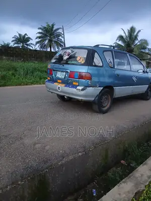 Toyota Picnic 2.0 FWD 2004 Blue