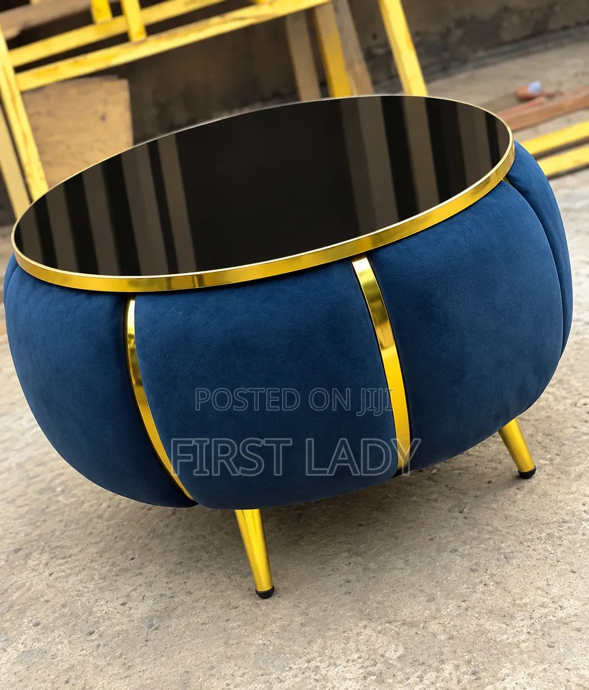 Round Table