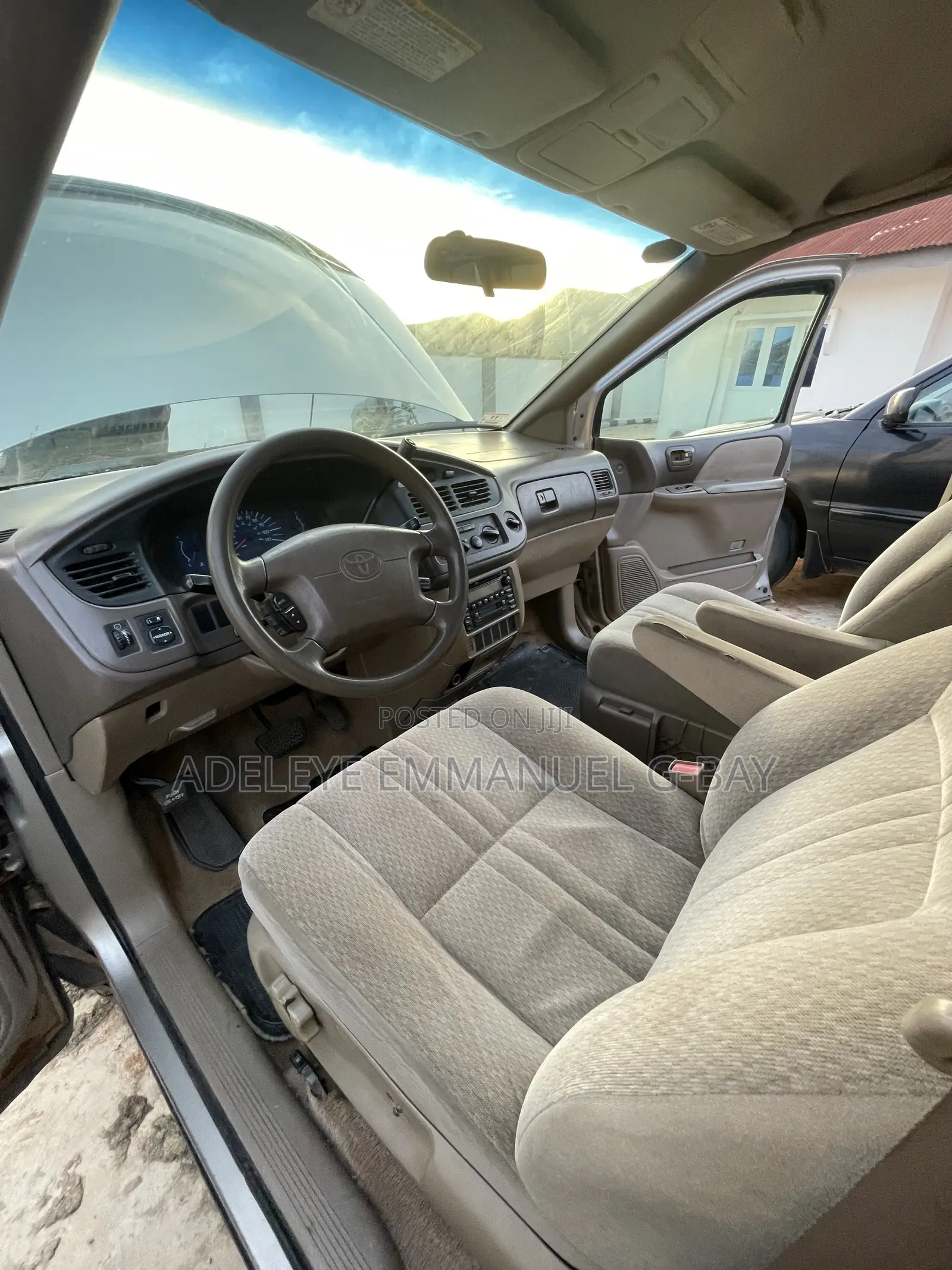 Toyota Sienna 2002 Silver