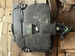 M276 Engine. Manifold