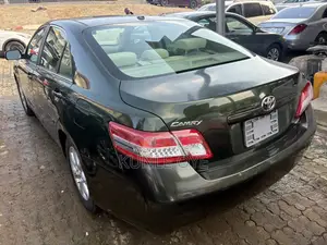 Toyota Camry LE 4dr Sedan (2.5L 4cyl 6AM) 2010 Green
