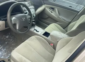 Toyota Camry CE 4dr Sedan (2.4L 4cyl 5M) 2007 Gold