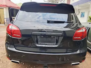 Porsche Cayenne S 2012 Black