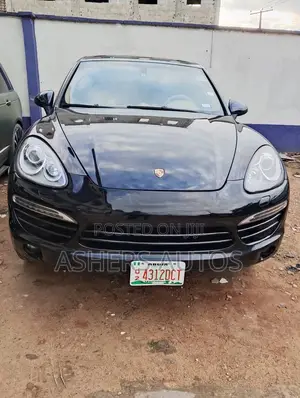 Porsche Cayenne S 2012 Black
