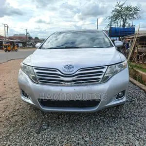 Toyota Venza 2010 Silver