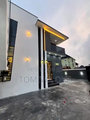 5bdrm Duplex in Chevron Estate for rent