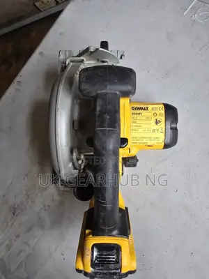 DeWalt DCS391 18V XR 165mm Circular Saw + Battery – Genuine UK Tool