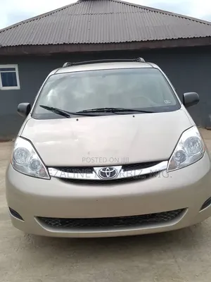 Toyota Sienna 2008 Gold