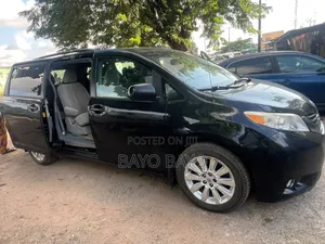 Toyota Sienna LE 8 Passenger 2012 Black