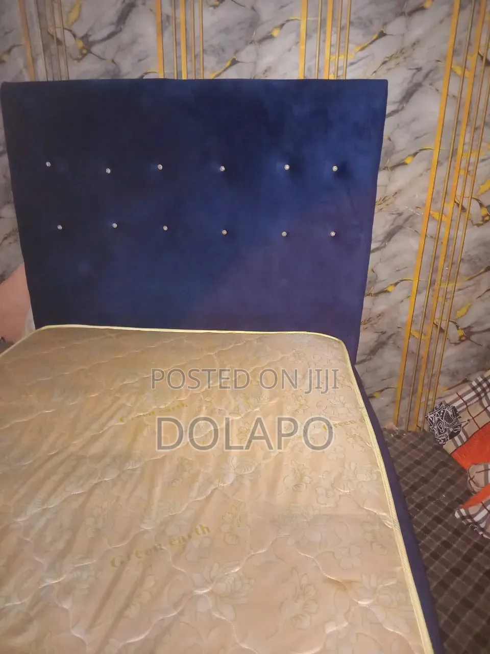 Bedframe and Mattress