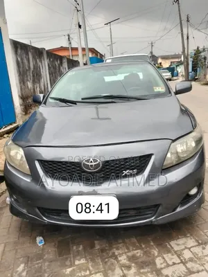 Toyota Corolla 2010 Gray
