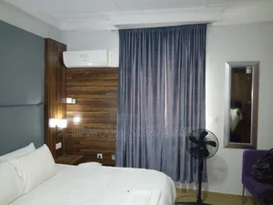Luxurious 2 Bedroom Short Let Apartment