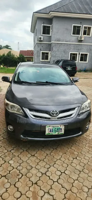 Toyota Corolla 2010 Gray