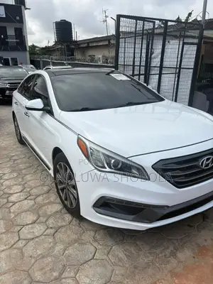 Hyundai Sonata Limited Sedan FWD (2.4L 4cyl 6A) 2016 White