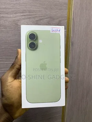 New Apple iPhone 17 256 GB Green